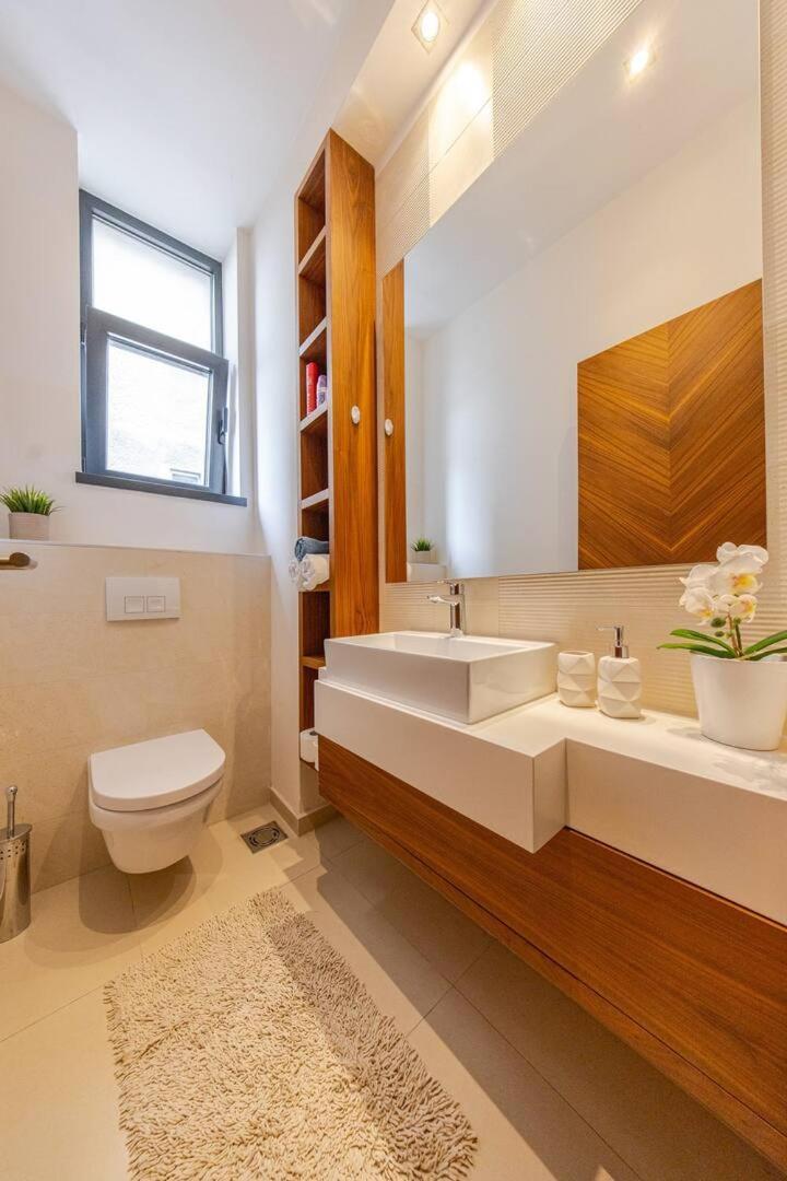 Lux Apartment In City Center Beograd Eksteriør billede